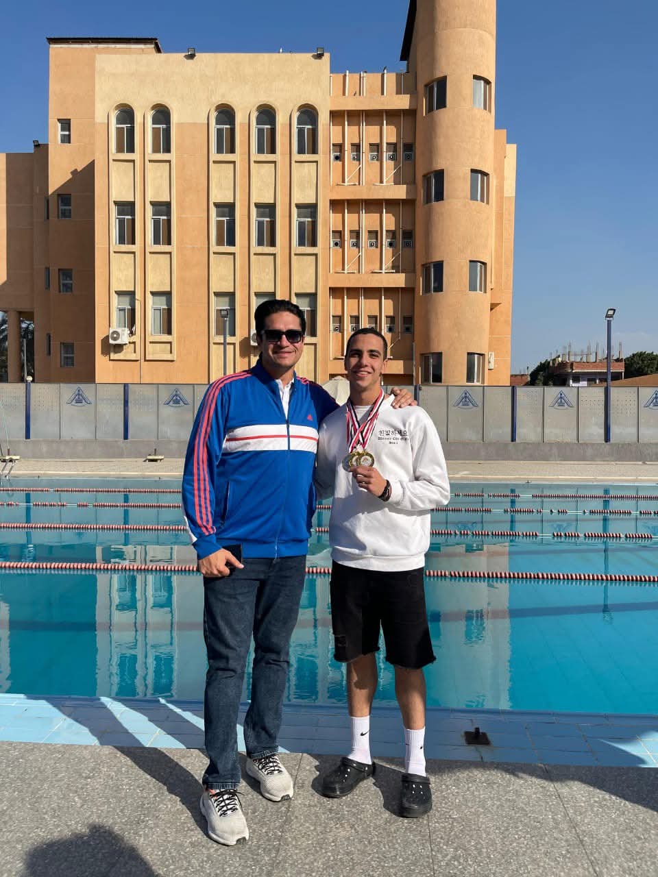 Students of the Faculty of Commerce, Benha University, Win Top Positions in the Swimming Championship for the Academic Year 2025–2026