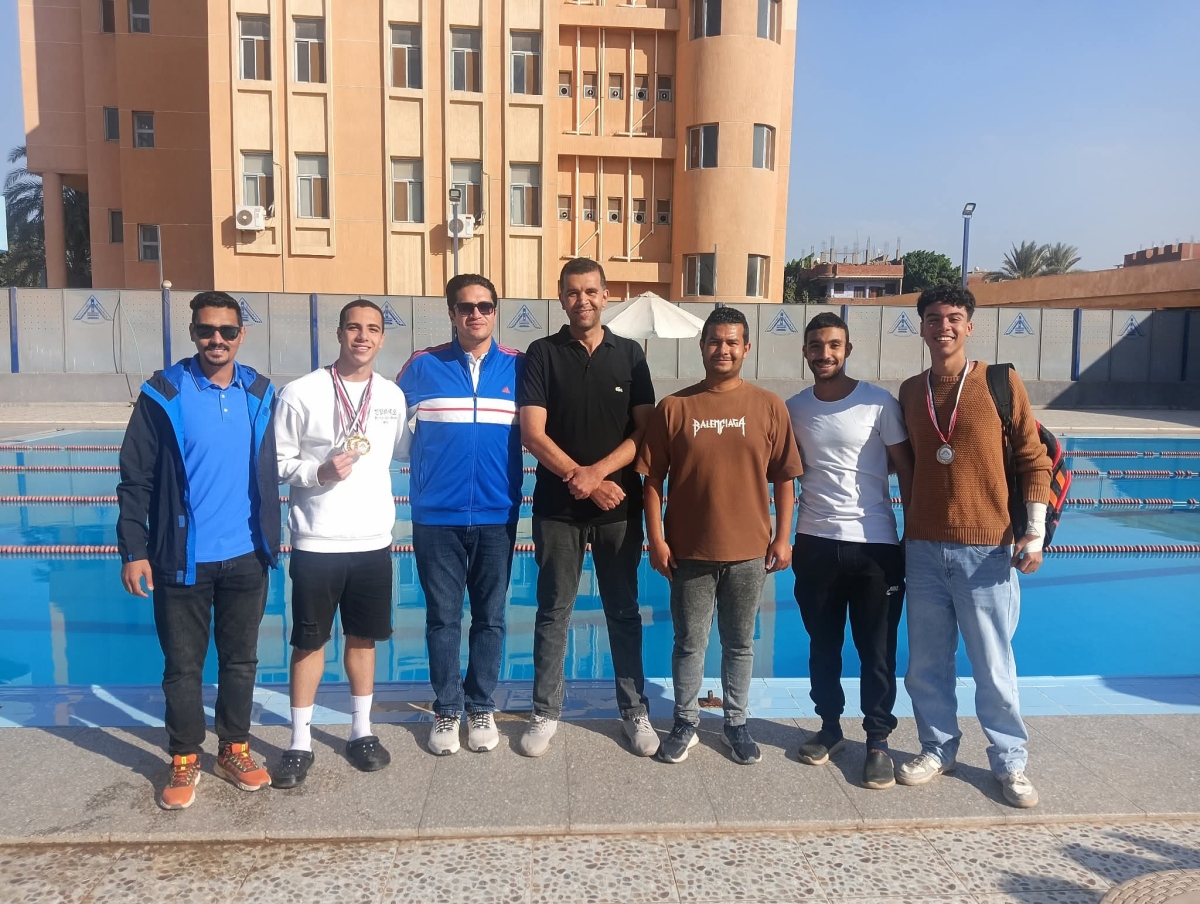 طلاب كلية التجارة جامعة بنها يحصدون المراكز الأولى فى بطولة السباحة لعام ٢٠٢٥..٢٠٢٦
